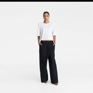 Elegant Black Wide-Leg Women's Pants